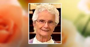 Kelsey Engle's Instagram, Twitter & Facebook