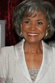 Black Actors Over 60 Female Celebrities Over 60 Who Still Look Amazing Ageless Beauty Beautiful Gray Hair Beautiful Black Women