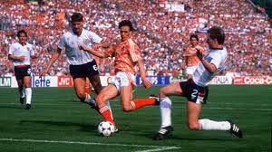 < > 10 juni 1988. Onsoranje Marco Van Basten Tegen Engeland Facebook