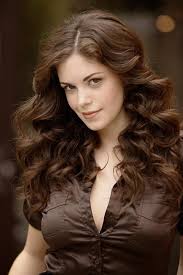 Then she takes part in the ivy society in her university where she meets many bad problems and she is eager to escape. Who Would U Rather Shawna Waldron Vs Cassandra Scerbo
