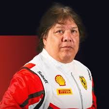 Piloto BERNARD GOMEZ