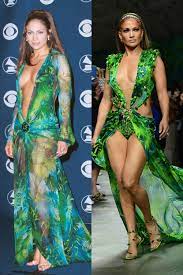 Watch jennifer lopez crown marc anthony 2016 latin grammy person of the year. Jennifer Lopez Walks Versace Show In Her Iconic 2000 Grammys Dress
