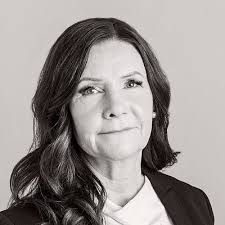 Anna Persson, mäklare i Umeå med 142 omdömen — Hittamäklare