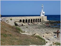 Otranto Il Faro Bianco Della Punta Otranto Mare Alice Gfelih Paesaggi Salento Vacanze