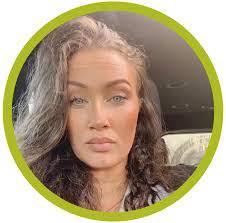 Heather Merritt's Instagram, Twitter & Facebook