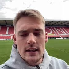 Chris Moores's Instagram, Twitter & Facebook