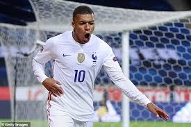 Seine schwester war __ klug, __ schön. Real Madrid Want Kylian Mbappe Dayot Upamecano And Eduardo Camavinga Next Summer In Huge Spree Aktuelle Boulevard Nachrichten Und Fotogalerien Zu Stars Sternchen