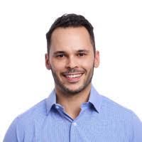 Aaron Stillwell's Instagram, Twitter & Facebook