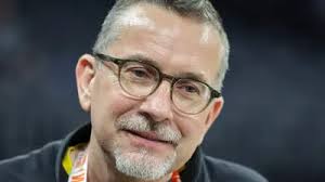 On Pride Night, L.A. Sparks Head Coach Says He's Going to 'Keep Carrying  That Banner'