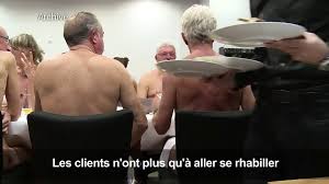 Pour les rouvrir à paris ce mois de septembre. L Unique Restaurant Naturiste De Paris Ferme Ses Portes Video Dailymotion