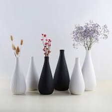 Dried flowers in ceramic vase. Modern Simple Ceramic Vase Tabletop Black White Dried Flowers Containers Home Decoration Gift Wedding Table Centerpieces Wish
