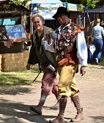 These inexpensive outfit ideas will make you look like you came straight out of the middle ages. A Sampling Of Renaissance Faire Costumes Keep Calm And Craft On Blog