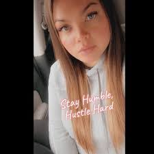 Nicole Pledger's Instagram, Twitter & Facebook