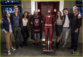Will Barry Allen & Caitlin Snow Get Together On 'The Flash'? This 'Ship  Probably Won'T Be Endgame