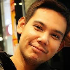 Arnel Pineda, lead vocalist of the American band Journey, said sorry after  his poor performance at the Rock in Rio music festival in Rio de Janeiro,  Brazil. He also asked his fans