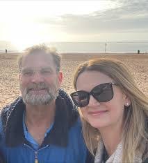 Glenda Pullen's Instagram, Twitter & Facebook