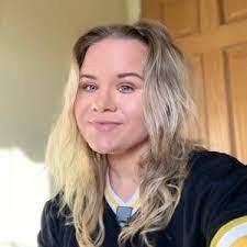 Tiffany Easterday's Instagram, Twitter & Facebook