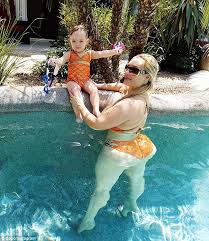 Jun 13, 2021 · courteney cox's daughter coco will always be her baby no matter how old she gets. Coco Austin And Daughter Cool Off In Matching Swimsuits Daily Mail Online
