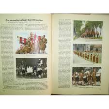Ein schockierendes filmdokument, das uns zu den wurzeln des realexistierenden bösen unserer zeit( speziell in deutschland) führt. Farbige Propaganda Fotoalbum Deutschland Erwacht