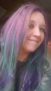 Amanda Reliford's Instagram, Twitter & Facebook