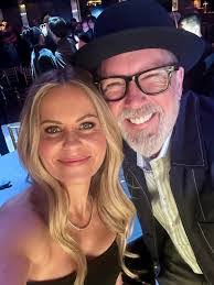 Teresa Hight's Instagram, Twitter & Facebook