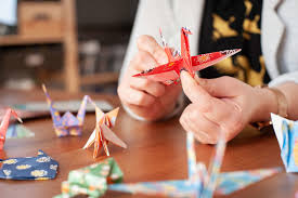 Wie man aus papier einen kranich faltet. Warum Dieser Kranich Auch Bald Deine Liebste Origami Figur Wird