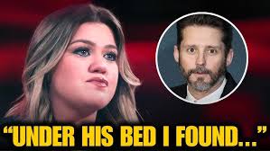 Fort Smith woman sings