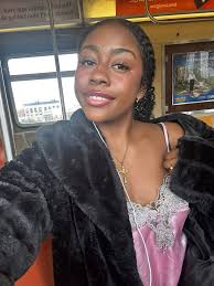 Roommate wanted in Astoria or Bushwick area