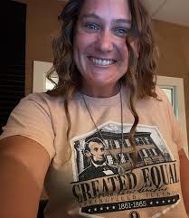 T-SHIRT TUESDAY!!! Went to Lincoln's presidential library recently! Had to  pick me up a new shirt! I know, I know…I don't need any MORE t-shirts, but  I couldn't resist!