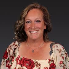 Colleen Hauck's Instagram, Twitter & Facebook