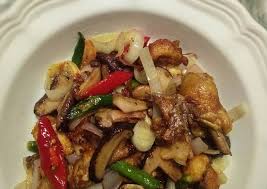 Koleksi resepi ayam goreng kunyit berkuah arisa for more information and source, see on this link : Cara Membuat Ayam Goreng Kunyit Bersama Cendawan Yang Mudah Dan Sedap