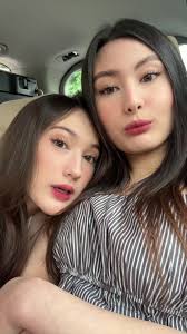 laura (@its_lauramoane)’s videos with lcin ucuuu amayy