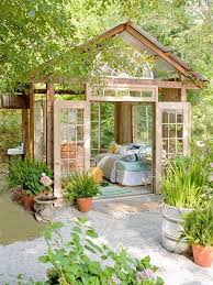 Gartenhaus Ideen Gartenpavillion Selber Bauen Holz Glas Bett Liege Garten Pavillon Innenhof Garten Gartengestaltung