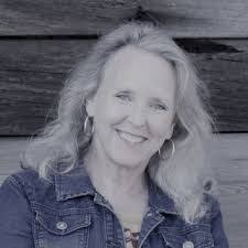 Carol Nance's Instagram, Twitter & Facebook