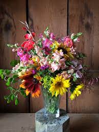 Helianthus Annuus Gladiolus Snapdragon Euphorbia Jasmine Clematis Foliage Godetia And Dianthus Beautiful Flowers Growing Flowers Euphorbia