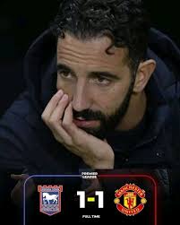 4' GOALLLL FOR IPSWICH! Inside four minutes, the visitors take the lead and  it's an absloute howler from United. A horror start for Amorim's men. The  Manchester