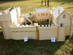 Ritterburg Selbst Gebaut Schleich Dich Papo Zwergkaninchen Blog Ritterburg Holzspielzeug Selber Bauen Ritterburg Holz