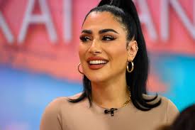 Huda Kattan Unveiled: The Lawsuits, Lies, and Lashes That Reshaped the  Beauty Industry