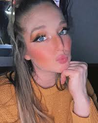 Beauty Beat ~ Artist Ashly Ann Dean