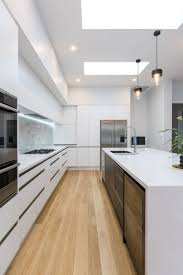 Kitchen Cabinets Handleless In 2020 Luxury Kitchen Design Contemporary Kitchen Seamless Cabinets