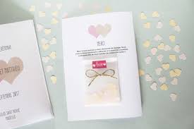 Le livret de mariage est l'occasion de remercier tous ceux qui ont contribué à ce grand jour. Realiser Votre Livret De Messe De Ceremonie Idee Mariage