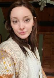 Emma Dumont : r/VindictaRateCelebs