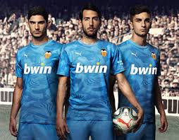 Zigzag é o espaço infantil da rtp dedicado às crianças. Graphic Design Malmo Ff Home Kit 2020 21 Behance