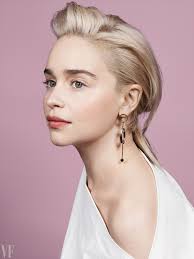 Открыть страницу «emilia clarke» на facebook. Cover Story Emilia Clarke S Solo Flight Vanity Fair