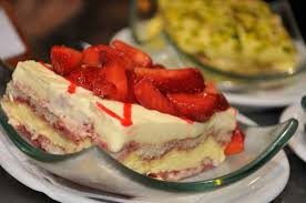 Il tiramisù alla fragola veloce è la variante al classico.facile e pratico da preparare, perché realizzato con la mia crema di mascarpone dove non è. Tiramisu Alle Fragole Picture Of Pompi Rome Tripadvisor