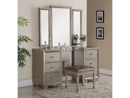 Bathroom vanities by ashley furniture homestore from the latest styles of living room couches to bathroom vanities, ashley homestore combines the latest trends with technology to give you the very. Crown Mark Fontaine Vanity With Full Body Mirror Del Sol Furniture Vanities Vanity Sets Furniture Interior Bedroom Sets Queen