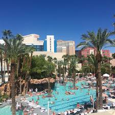 Best Pools In Las Vegas 101 Guide To The Hottest Rooftop Pool Parties Celebrity Appearances Surfing On The Strip Are Las Vegas Pool Las Vegas Las Vegas Shows