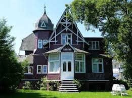 Haus steineck was originally the summer home of the stein family of cologne. Es Muss Nicht Immer Ein Haus Aus Stein Sein Re Max Immobilien Kontor