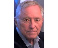 Dwight Sterling's Instagram, Twitter & Facebook