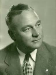 Ralph Erwin's Instagram, Twitter & Facebook